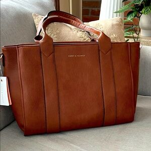Poppy & Peonies Leather Tote. NWT . Multitasker bag